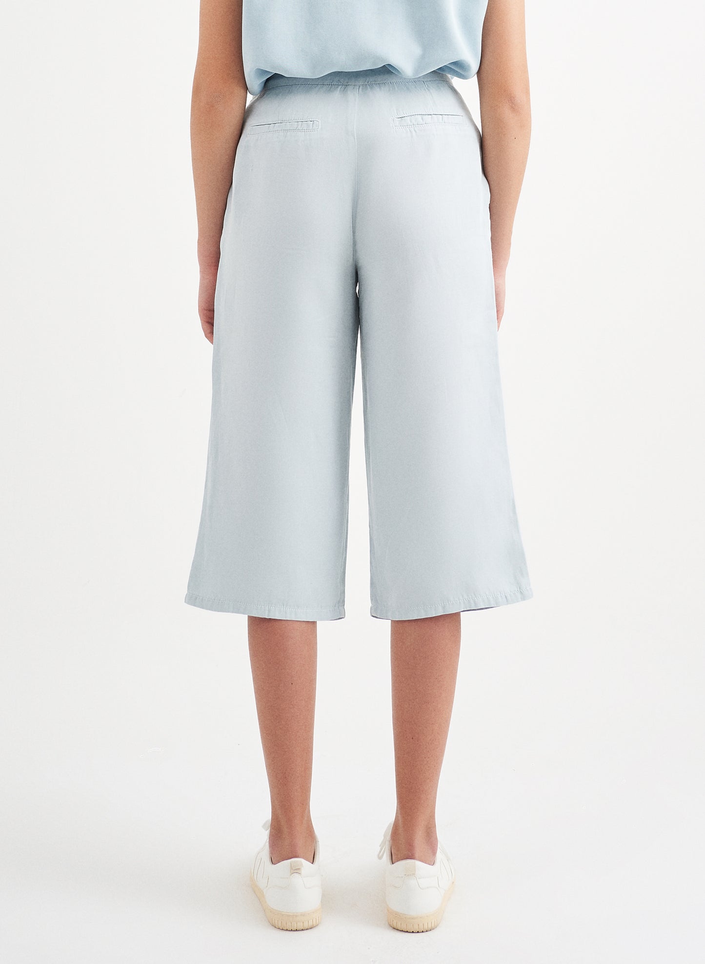 TERA - Crop Fit Tencel™ Linen Pant - Blue Dream